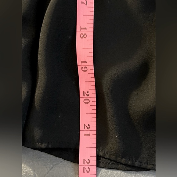 DECREE Women's Chiffon Peplum Blouse With Lace Detail In The Back. Size: (M) - Picture 8 of 8